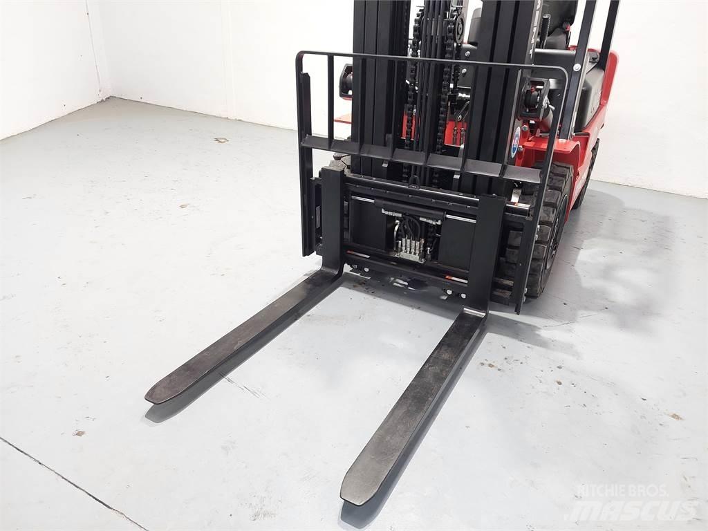  EFL252 Litio 電動堆高機