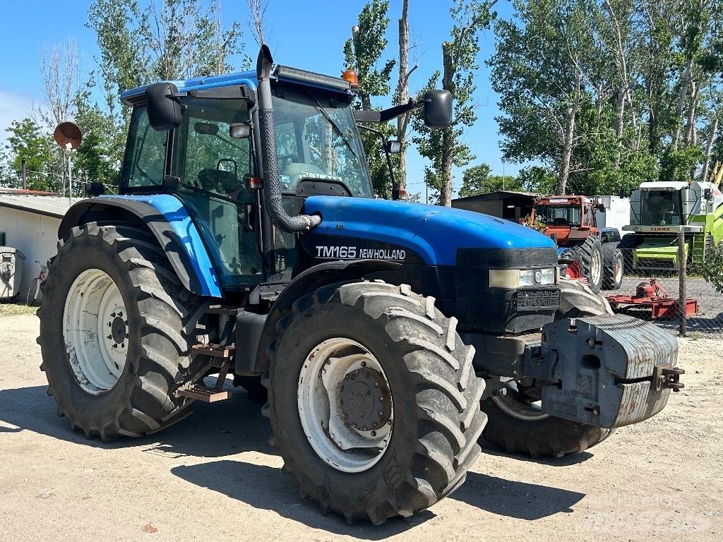 New Holland TM 165 曳引機
