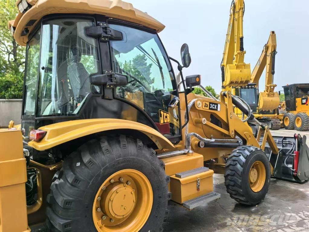 JCB 3 CX 反鏟裝載機