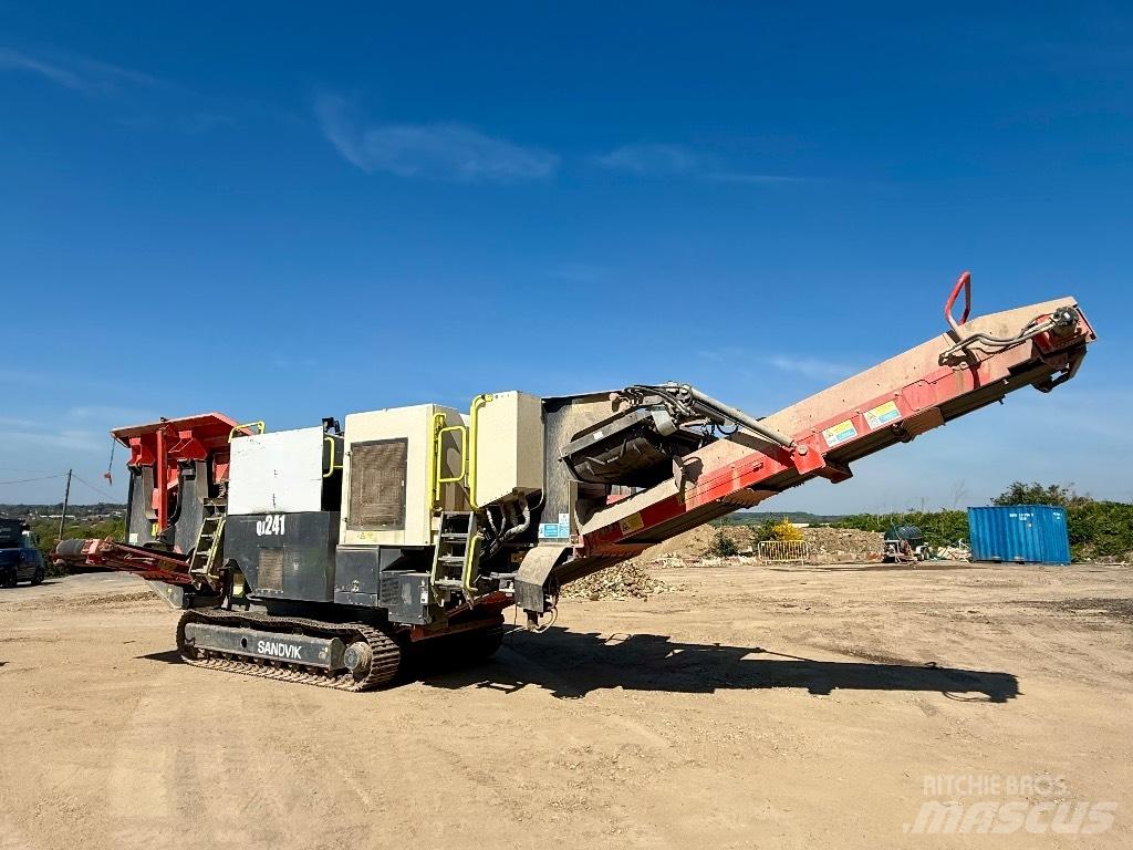 Sandvik QJ 241 移動式壓碎機