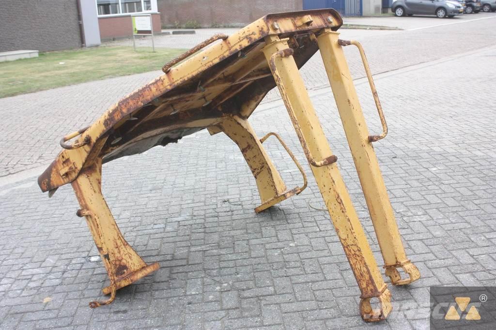 CAT D7H O-rops cab 駕駛室與內部