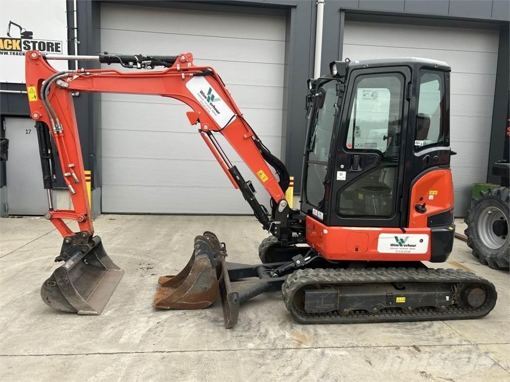 Kubota U36-4 (8598) 小型挖土機/掘鑿機<7t(小型挖掘機)
