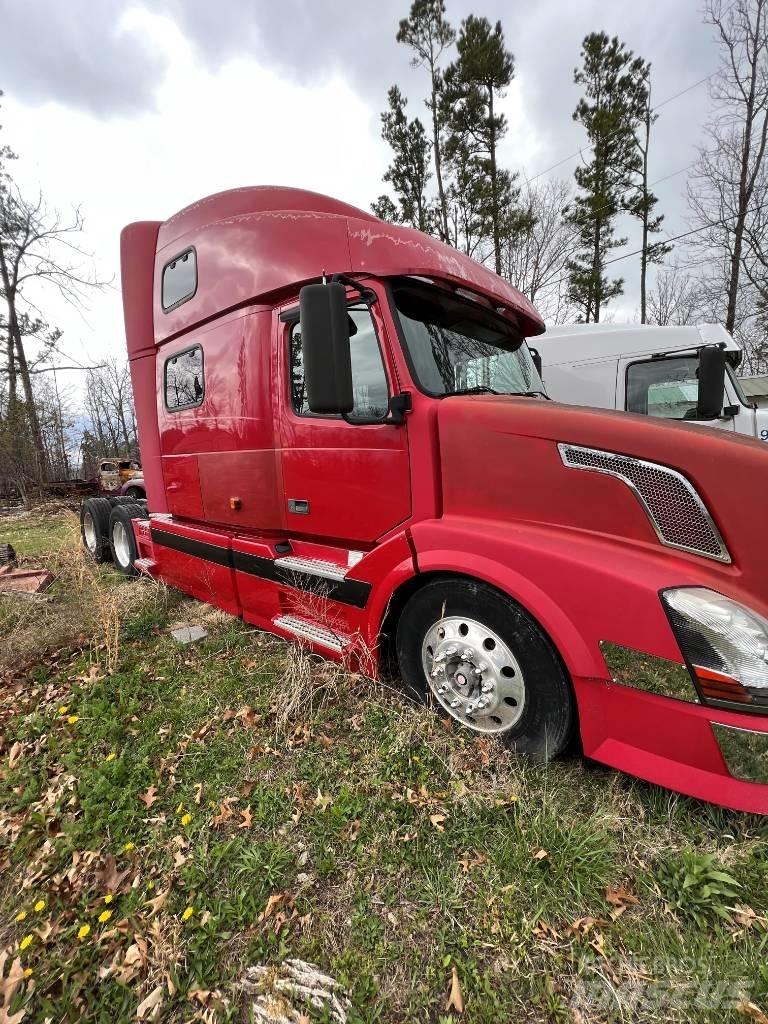 Volvo N416145 曳引機組件