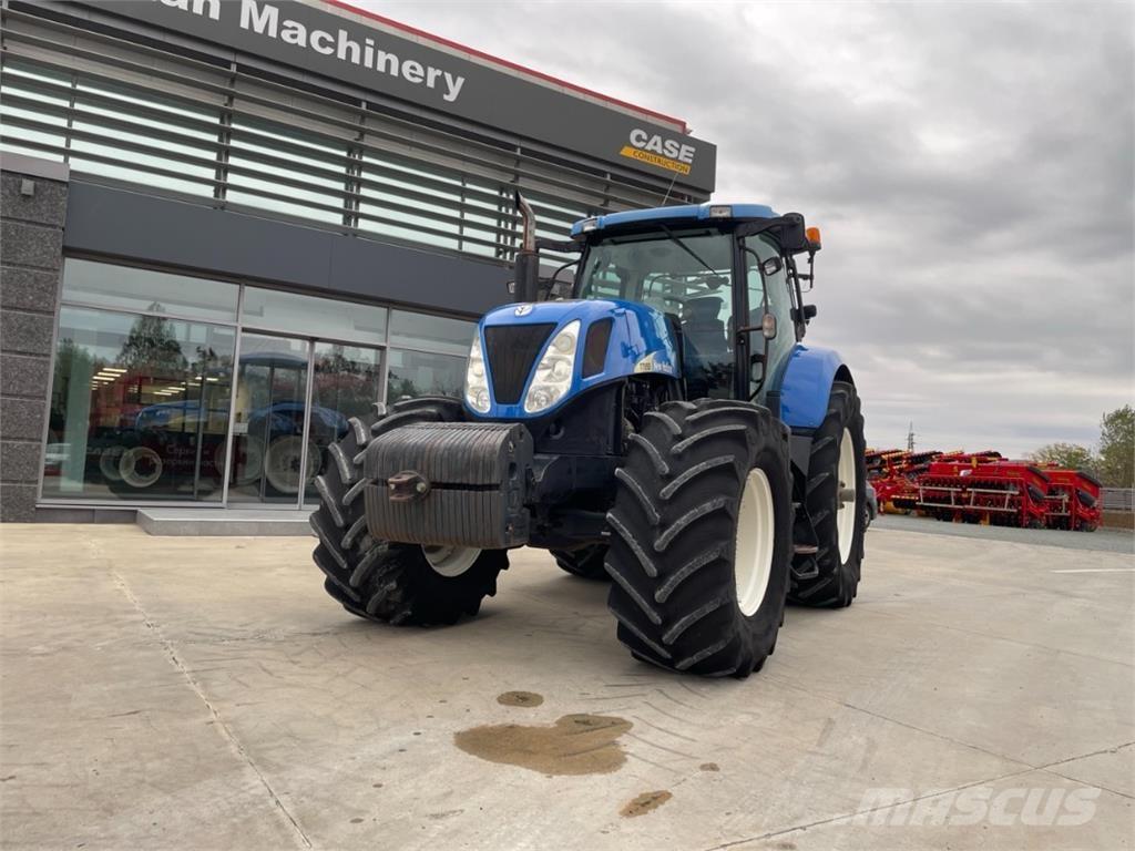 New Holland T7050 曳引機