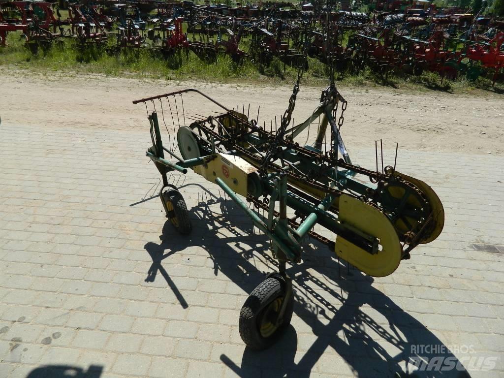  FA 240 耙與翻草機
