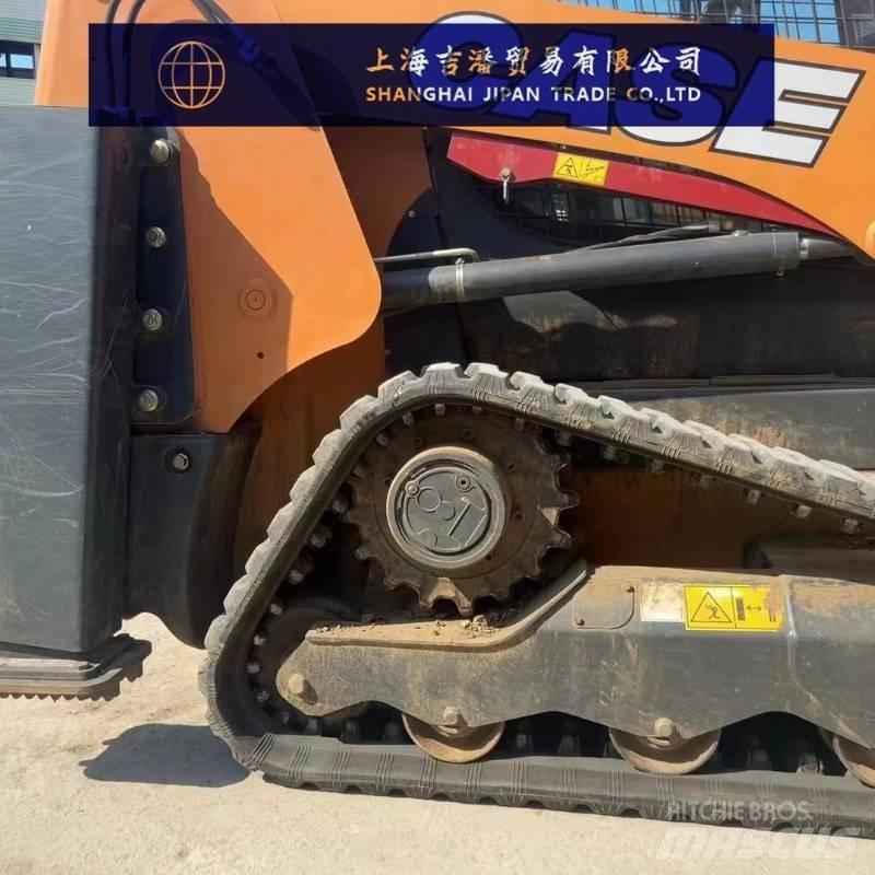 CASE TR 270 滑移轉向裝載機