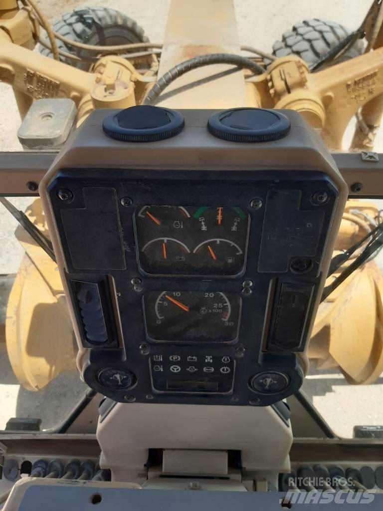 CAT 14 H 平土機
