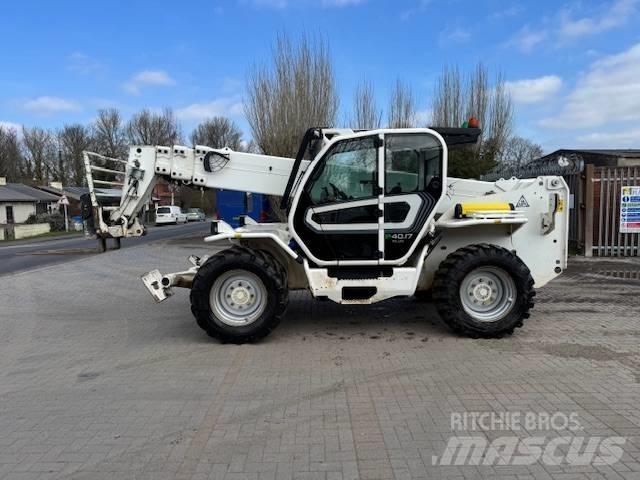 Merlo P 40.17plus 伸縮臂操作車