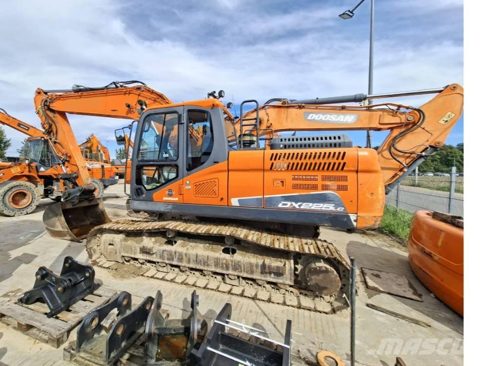 Doosan DX 225 LC-5 履帶式 挖土機/掘鑿機/挖掘機