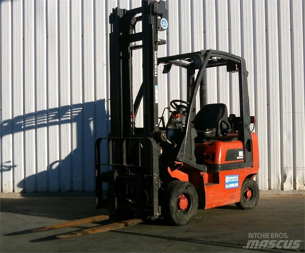 Nissan FD01A18Q 柴油卡車