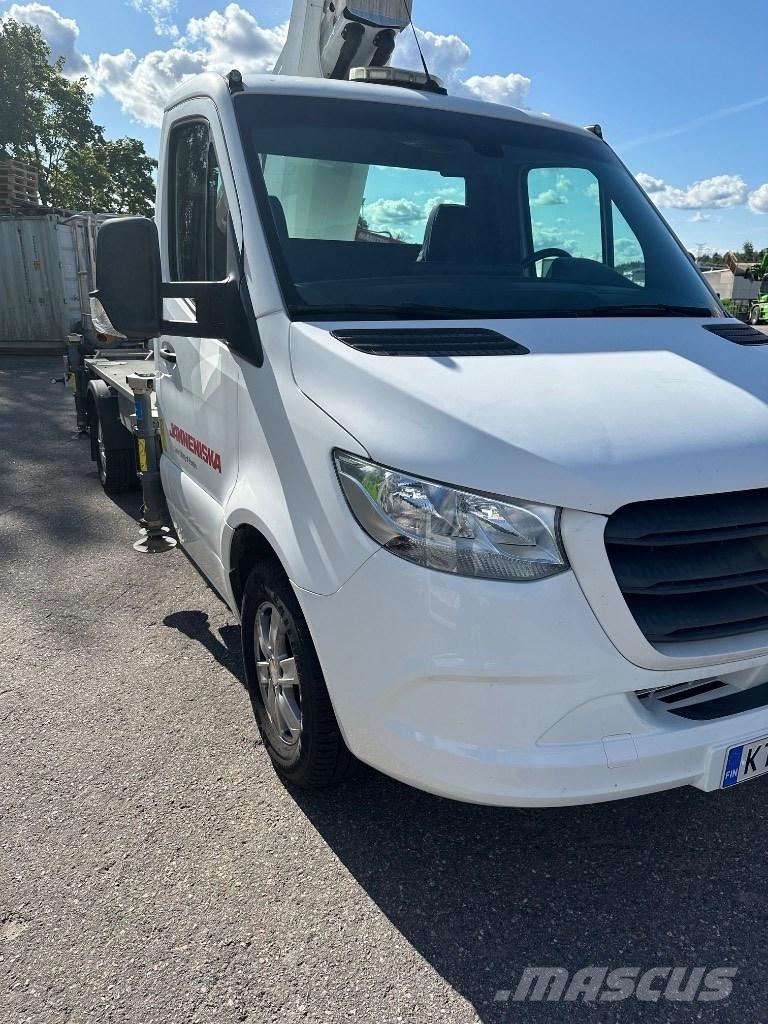 Dinolift 230VT 卡車裝載高空作業車