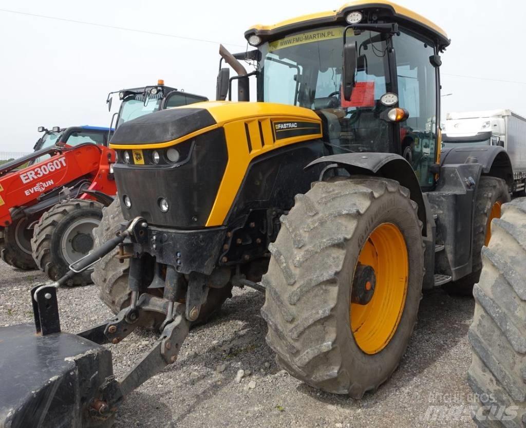 JCB Fastrac 4220 曳引機