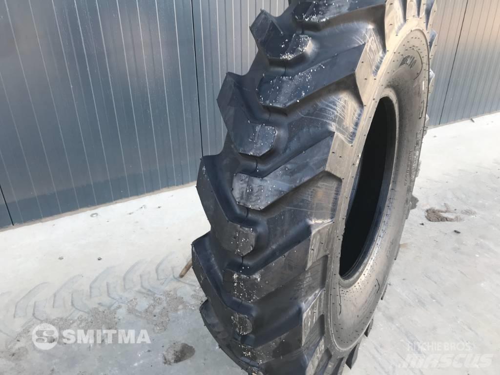  Magna 1400 x 24 輪胎、車輪和輪圈