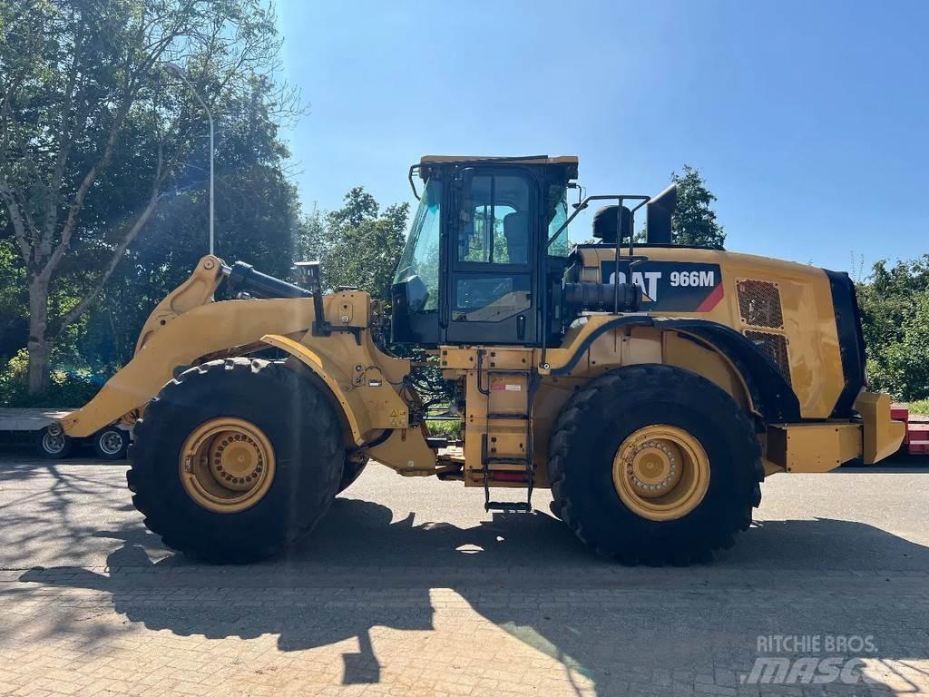 CAT 966M 輪胎式裝載機