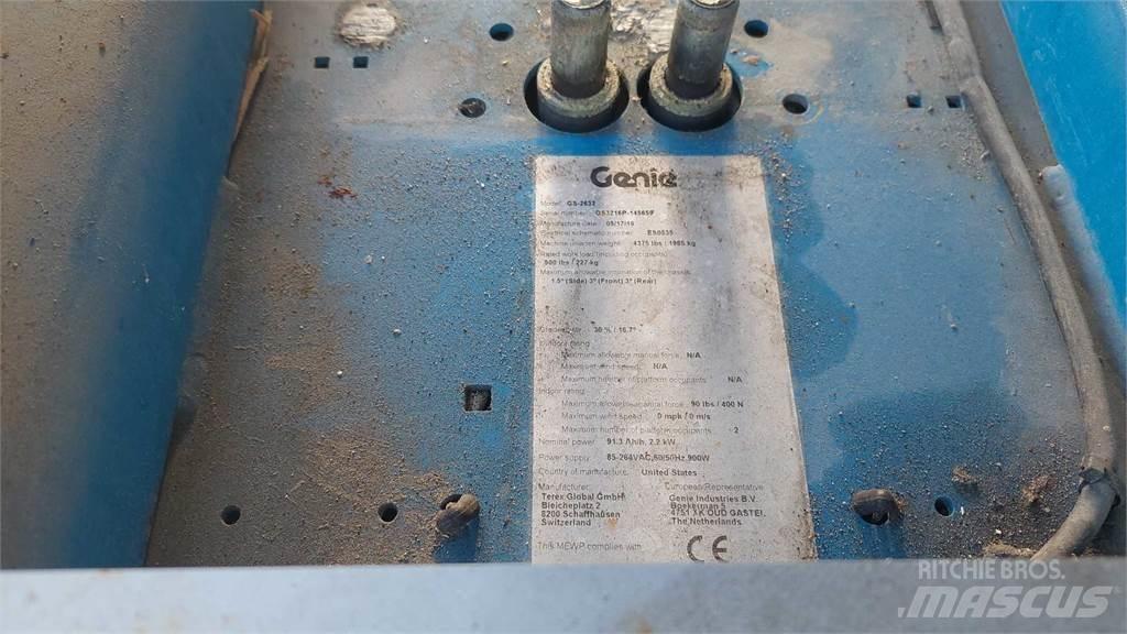Genie GS2632 剪式升降機