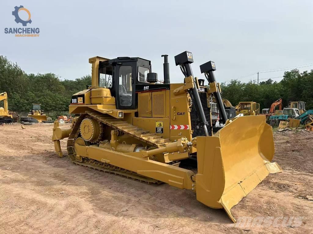CAT D 8 R 履帶推土機