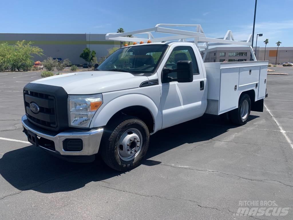 Ford F 350 HD 皮卡.傳統半斗卡車/側卸板