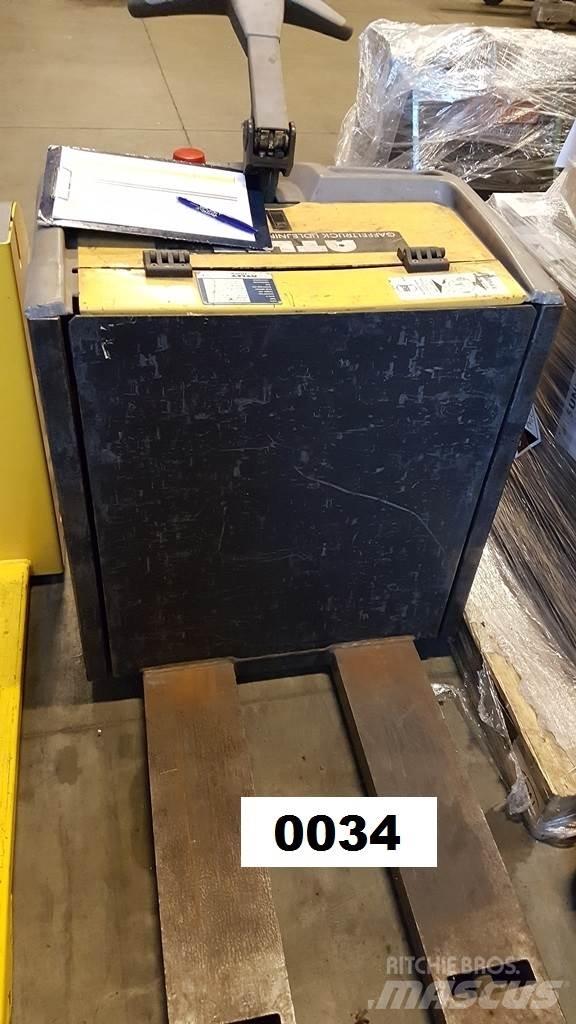 Atlet PLP200 低架升降機