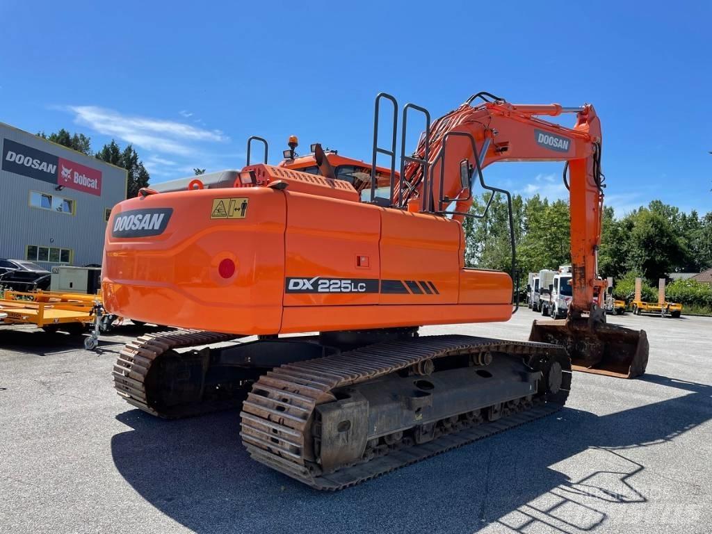 Doosan DX 225 LC-3 履帶式 挖土機/掘鑿機/挖掘機