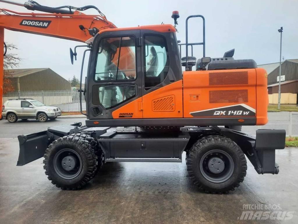 Doosan Dx140W-7 旋轉式挖土機/掘鑿機/挖掘機