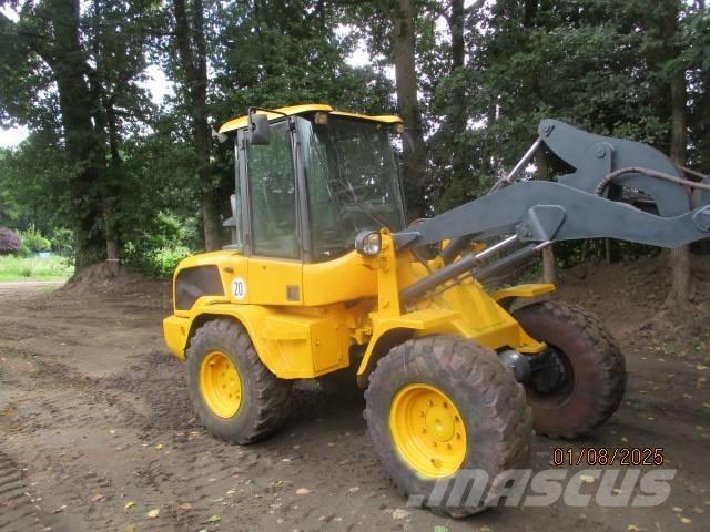 Volvo L 30 輪胎式裝載機