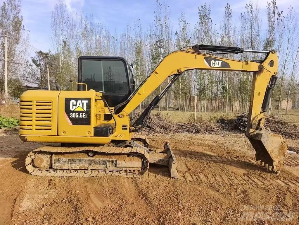 CAT 305.5 E2 小型挖土機/掘鑿機<7t(小型挖掘機)