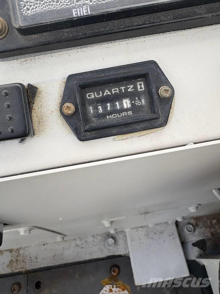 IHI IC 35 履帶式傾卸車/翻斗車