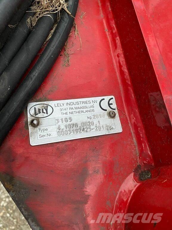 Lely 1250 耙與翻草機