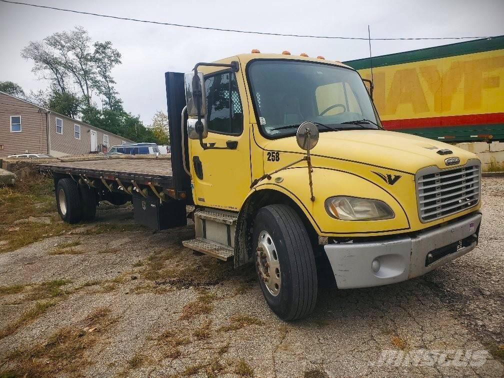 Freightliner M Line 平板式/側卸式卡車