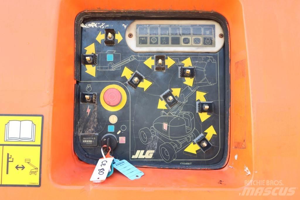 JLG 800AJ 曲臂高空作業車
