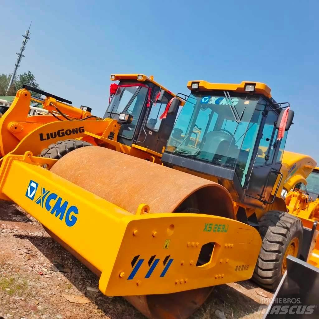 XCMG XS263J 單輪滾壓機