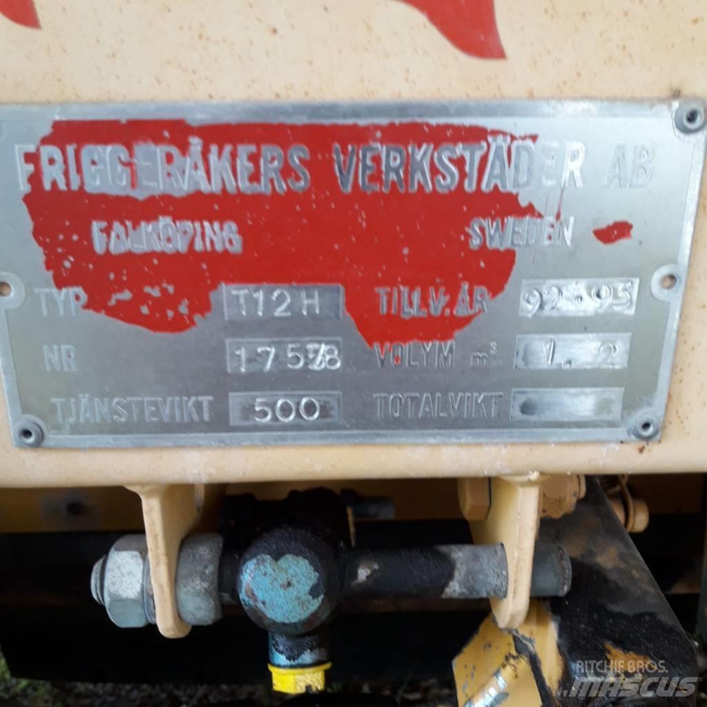 Falköping T12H 砂鹽撒布機