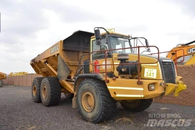 Bell B40D 鉸接式起吊車