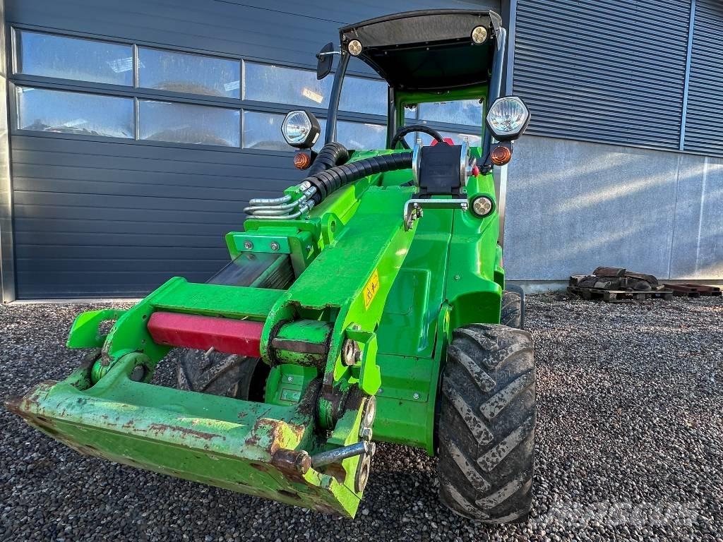 Avant 528 多功能裝載機