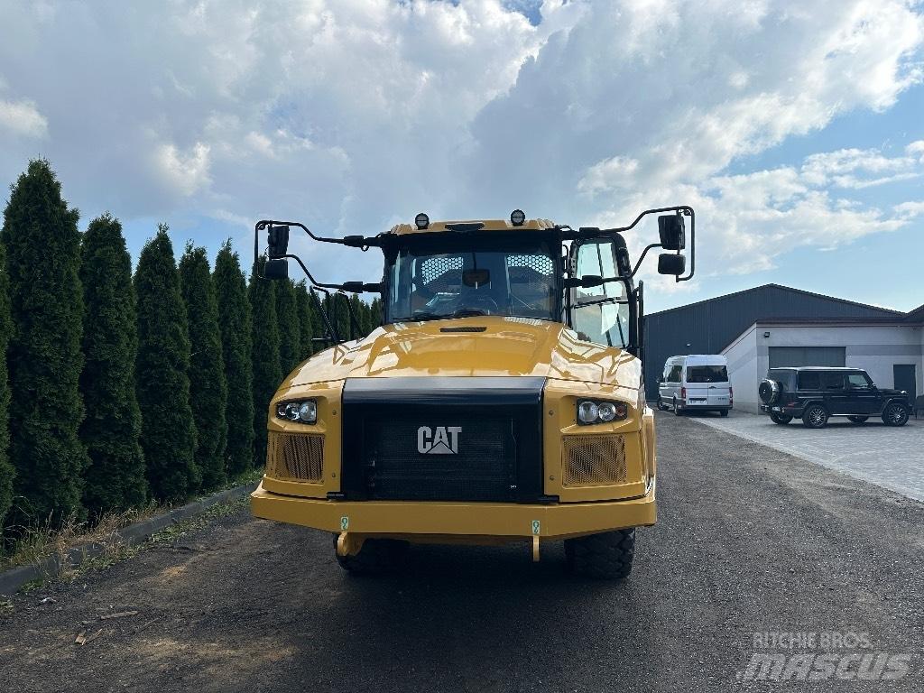 CAT 730 鉸接式起吊車