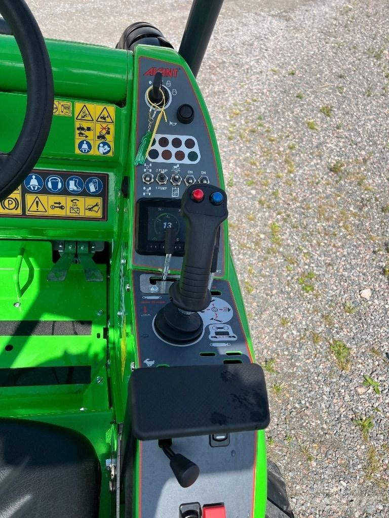 Avant 528 多功能裝載機