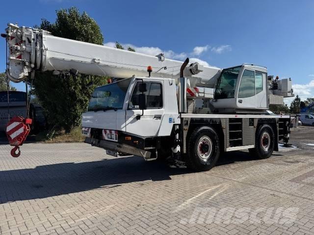 Tadano ATF 40-2 全路面起重機/吊車