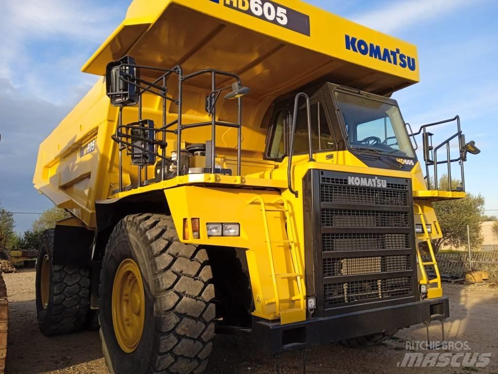 Komatsu HD 605-7E0 剛性傾卸卡車