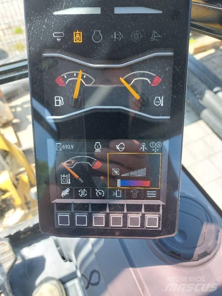 CAT 301.8 小型挖土機/掘鑿機<7t(小型挖掘機)