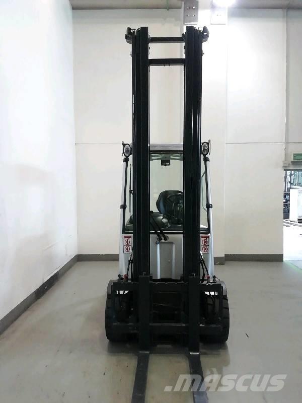Still RX 60-30 電動堆高機