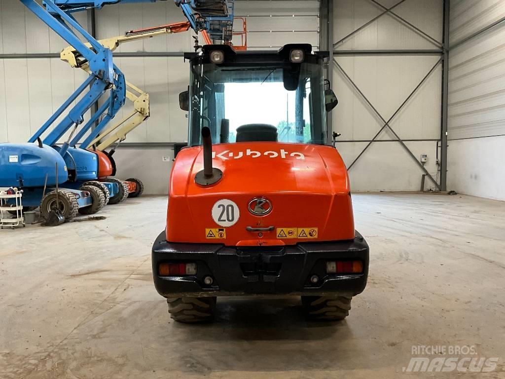 Kubota R 065 輪胎式裝載機