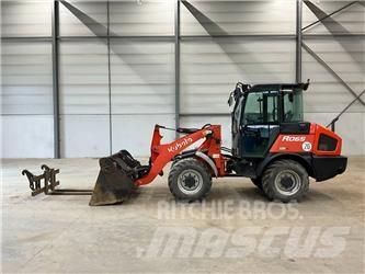 Kubota R 065 輪胎式裝載機