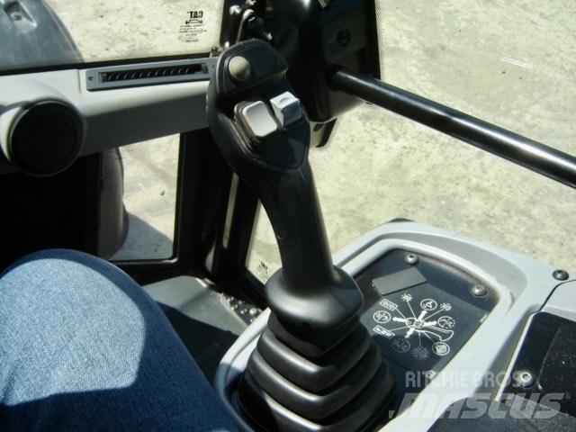 CAT 906 M 輪胎式裝載機
