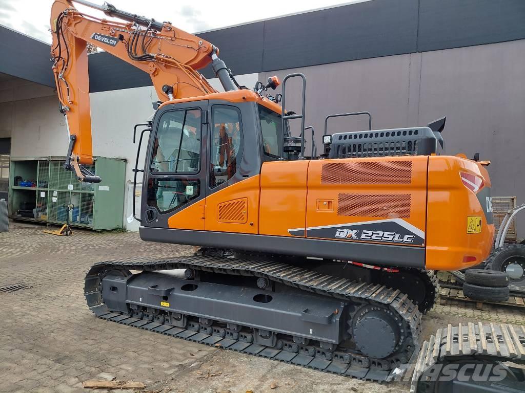 Doosan DX225LC-7 履帶式 挖土機/掘鑿機/挖掘機