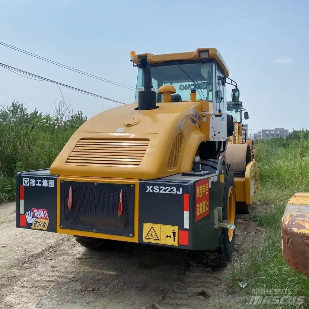 XCMG XS 223 J 單輪滾壓機