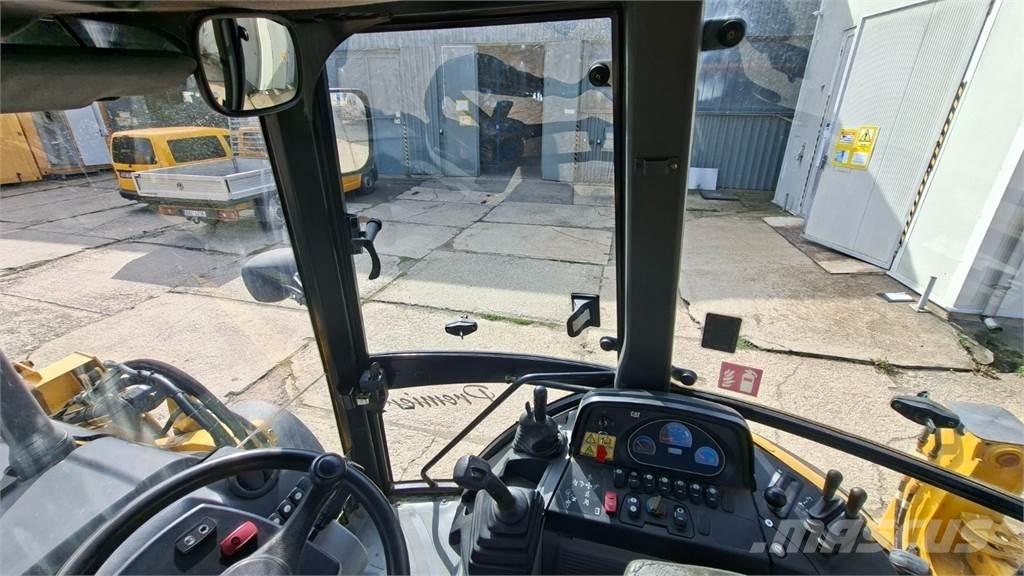 CAT 432 E 4X4 其他