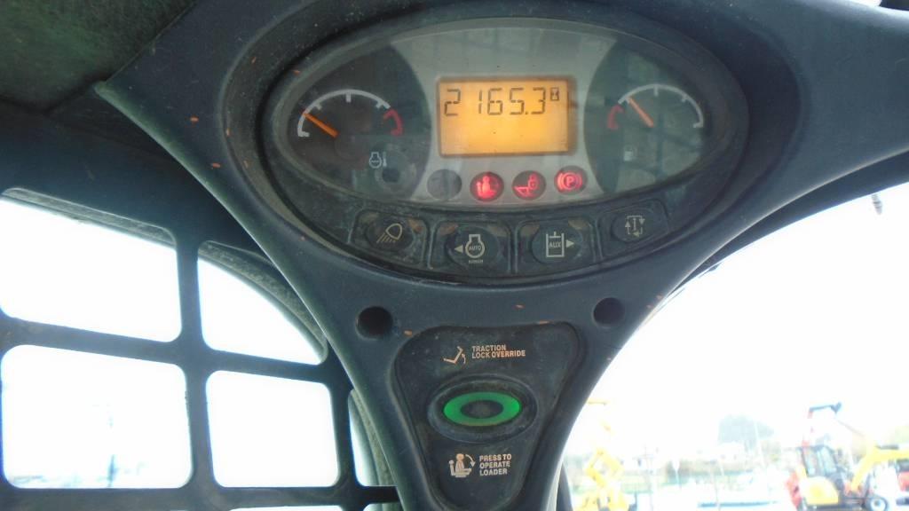 Bobcat T 450 滑移轉向裝載機
