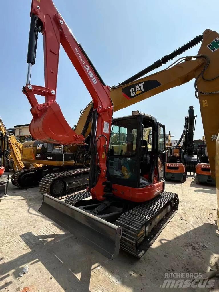Kubota U 55-4 小型挖土機/掘鑿機<7t(小型挖掘機)