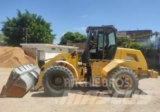 New Holland 12 D 輪胎式裝載機