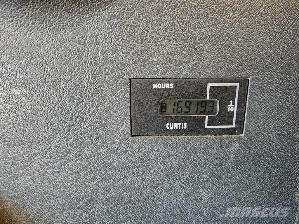 Hyundai Robex 140 W 旋轉式挖土機/掘鑿機/挖掘機